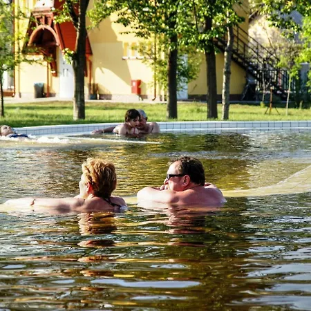 מלון Solaris Garden Cserkeszőlő